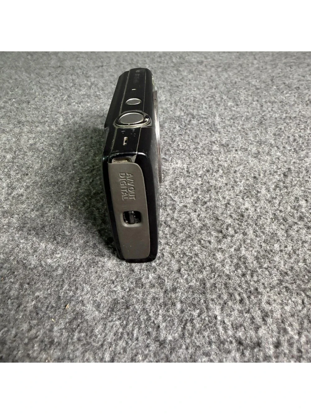 Canon IXUS 185 Digital Camera 20MP Black 8X Zoom Compact Point Shoot Untested